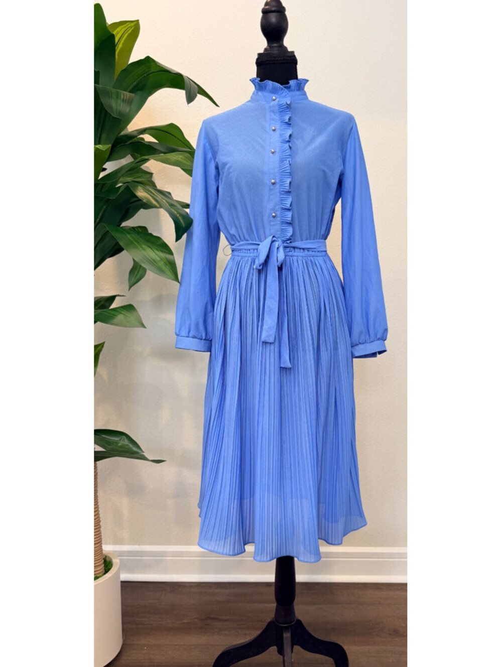 Vintage Classic Ruffle-Front Midi Dress in Periwinkle Blue